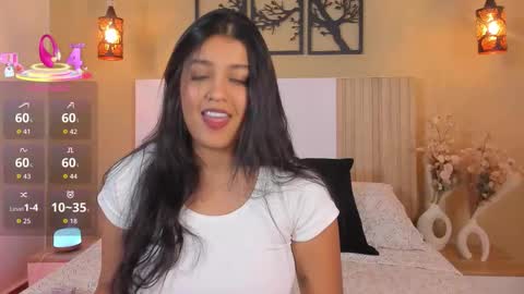 camila_bustamante_ online show from 8, 10, 2025