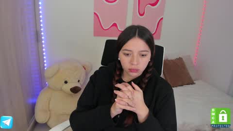 Snapshot of camila_ec2 chatting on 14, 1, 2025 C A M I online show from 14, 1, 2025