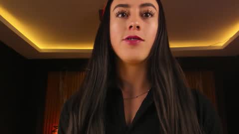 camila_martinez9 online show from 20, 10, 2025