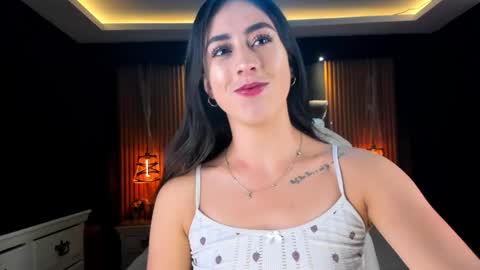 camila_martinez9 online show from 27, 10, 2025