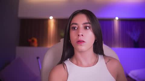 camila_martinez9 online show from 21, 11, 2025