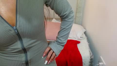 Snapshot of camilah_tk chatting on 16, 5, 2026 Cami online show from 16, 5, 2026