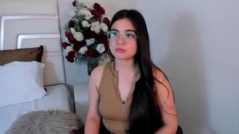 Camila online show from 19, 2, 2025