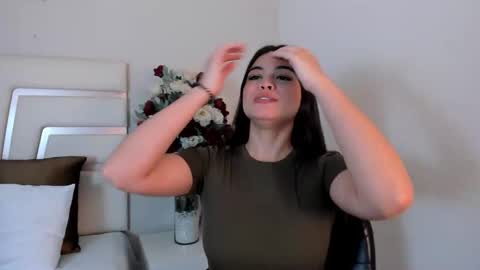 Camila online show from 28, 2, 2025