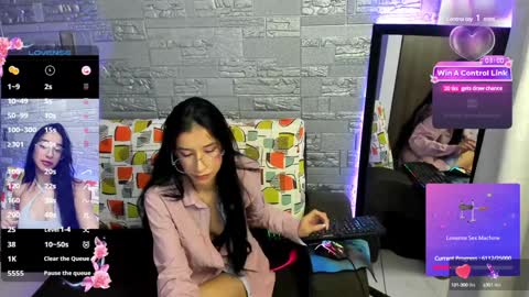 CamilaVill online show from 4, 12, 2024