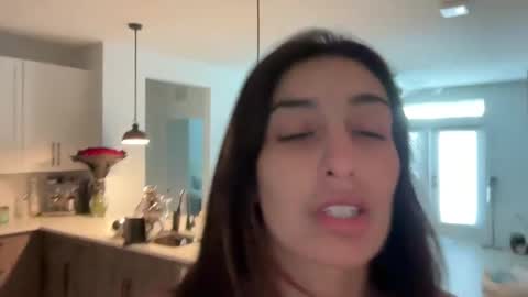 Snapshot of camiliakxoxo chatting on 7, 2, 2025 camiliakxoxo online show from 7, 2, 2025