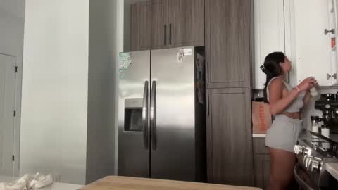 Snapshot of camiliakxoxo chatting on 21, 2, 2025 camiliakxoxo online show from 21, 2, 2025