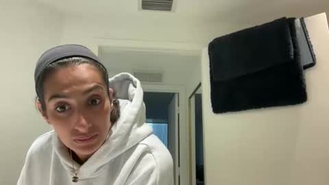 camiliakxoxo online show from 28, 2, 2026