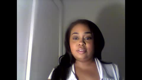 Snapshot of camiliaskye chatting on 24, 11, 2025 camiliaskye online show from 24, 11, 2025