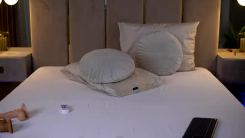 Camy online show from 7, 10, 2025