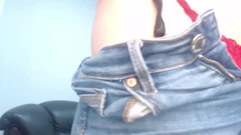 Snapshot of camille_diaz19 chatting on 16, 1, 2026 Camille online show from 16, 1, 2026