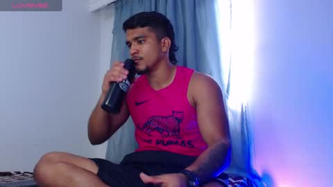camilo_contre21 online show from 18, 12, 2024