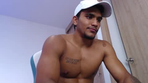 camilo_contre21 online show from 24, 3, 2026