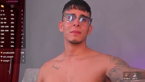   INDEPENDENT MODEL online show from 2, 1, 2025