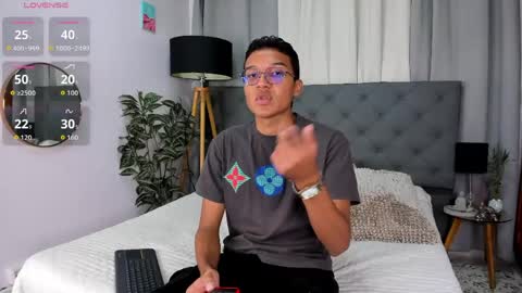 Snapshot of camilo_santoss chatting on 5, 6, 2026 camilo_santoss online show from 5, 6, 2026