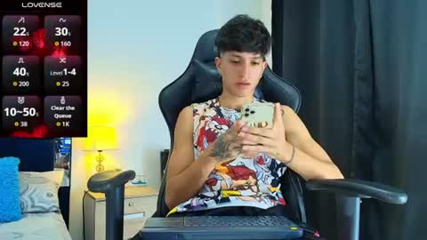 Snapshot of camilobass_ chatting on 17, 7, 2026 Camilo Bass online show from 17, 7, 2026