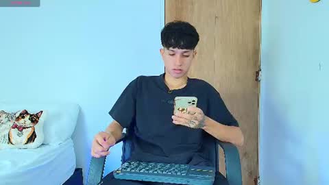 Snapshot of camilobass_ chatting on 19, 7, 2026 Camilo Bass online show from 19, 7, 2026