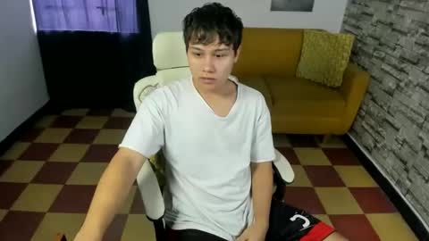 Snapshot of can_pasion chatting on 5, 10, 2025 can pasion Esteban online show from 5, 10, 2025