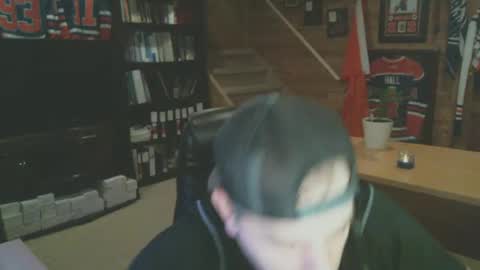 Snapshot of canadianboi6969 chatting on 25, 1, 2025 CanadianBacon6969 online show from 25, 1, 2025