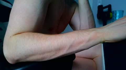 Snapshot of canadianstud18 chatting on 18, 6, 2026 Devon online show from 18, 6, 2026