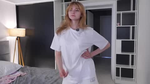 Snapshot of candicemedine chatting on 19, 5, 2026 candicemedine online show from 19, 5, 2026