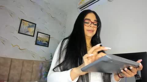 Snapshot of candicewayne chatting on 30, 5, 2026 CANDICE WAYNE online show from 30, 5, 2026
