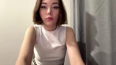 Snapshot of candisbartolone chatting on 28, 11, 2025 Isabella online show from 28, 11, 2025