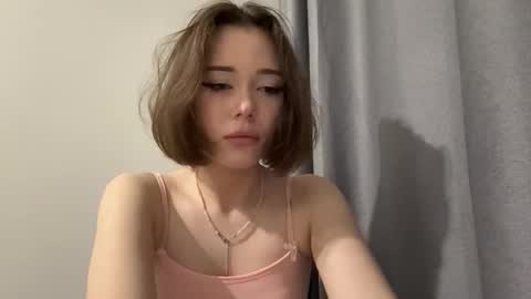 Snapshot of candisbartolone chatting on 1, 12, 2025 Isabella online show from 1, 12, 2025