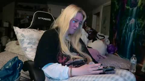 Snapshot of candismiths chatting on 5, 5, 2026 Candi online show from 5, 5, 2026