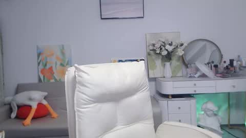 candy8998 online show from 1, 11, 2025