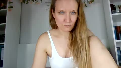 Snapshot of candy_cougar82 chatting on 10, 7, 2026 Candy Cougar online show from 10, 7, 2026