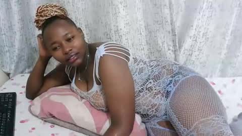 Snapshot of candy_keyli chatting on 24, 11, 2025 Keyl online show from 24, 11, 2025