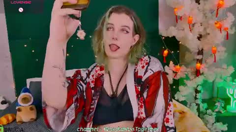 Snapshot of candy_yeah chatting on 18, 6, 2026 Mary online show from 18, 6, 2026