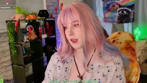 Snapshot of candy_yeahh chatting on 4, 7, 2026 Mary online show from 4, 7, 2026
