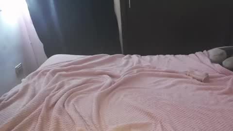 Snapshot of candyceeh chatting on 18, 4, 2026 Candy online show from 18, 4, 2026