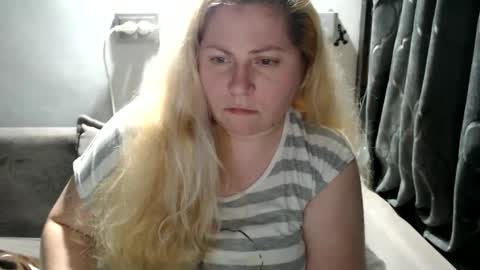 Laura online show from 4, 2, 2025