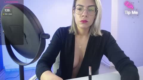 Candy Dowson online show from 2, 2, 2025