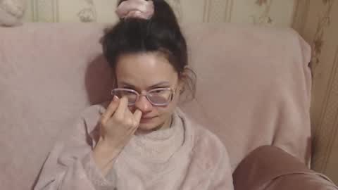 say meow and send tip  online show from 1, 3, 2026