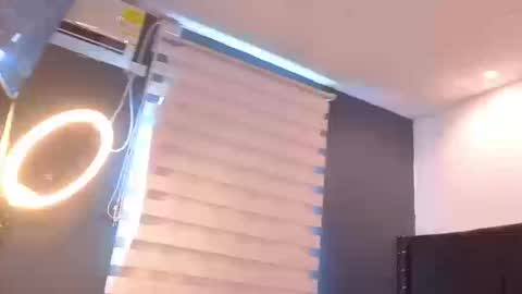 Snapshot of candyy_love1 chatting on 12, 9, 2025 candyy_love1 online show from 12, 9, 2025