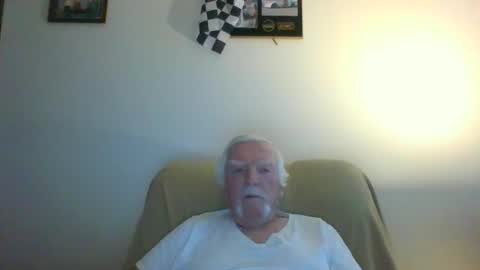 Snapshot of capecod21 chatting on 25, 1, 2025 capecod21 online show from 25, 1, 2025