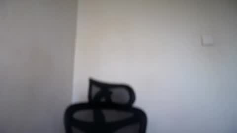 Snapshot of cappuccinokiss chatting on 24, 4, 2026 Emma online show from 24, 4, 2026