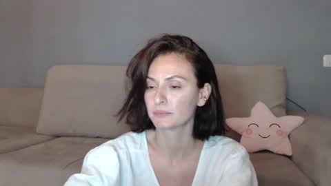 Snapshot of carakat chatting on 8, 11, 2025 carakat online show from 8, 11, 2025