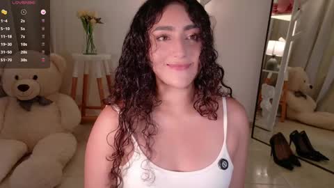 Snapshot of caramel__ chatting on 29, 5, 2026 Mara online show from 29, 5, 2026