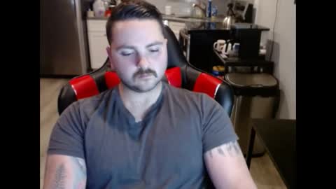 Snapshot of cardi_beans chatting on 27, 10, 2025 cardi_beans online show from 27, 10, 2025