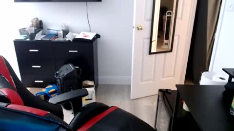 Snapshot of cardi_beans chatting on 24, 7, 2026 cardi_beans online show from 24, 7, 2026