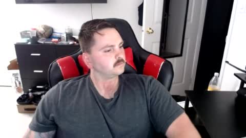 Snapshot of cardi_beans chatting on 2, 8, 2026 cardi_beans online show from 2, 8, 2026