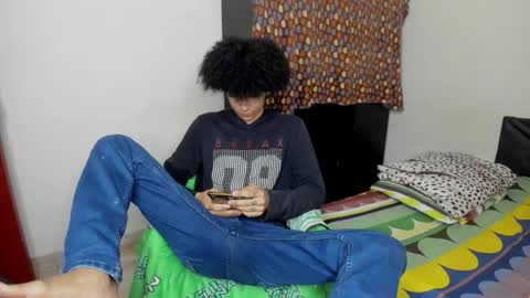 Carlos and Cristian  online show from 5, 11, 2025