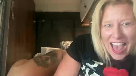 Snapshot of carebear5719 chatting on 19, 6, 2026 carebear5719 online show from 19, 6, 2026
