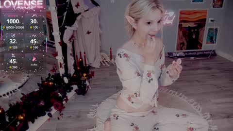 NONA    follow online show from 13, 11, 2025