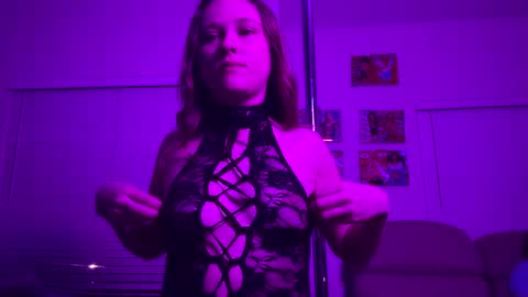 Snapshot of carelessbby10 chatting on 16, 7, 2026 carelessbby10 online show from 16, 7, 2026